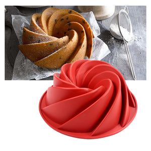 9.76 Inch Large Spiral Shape Silicone Bundt Cake Pan, Bread Bakeware Mold Baking Tools (Color May Vary)